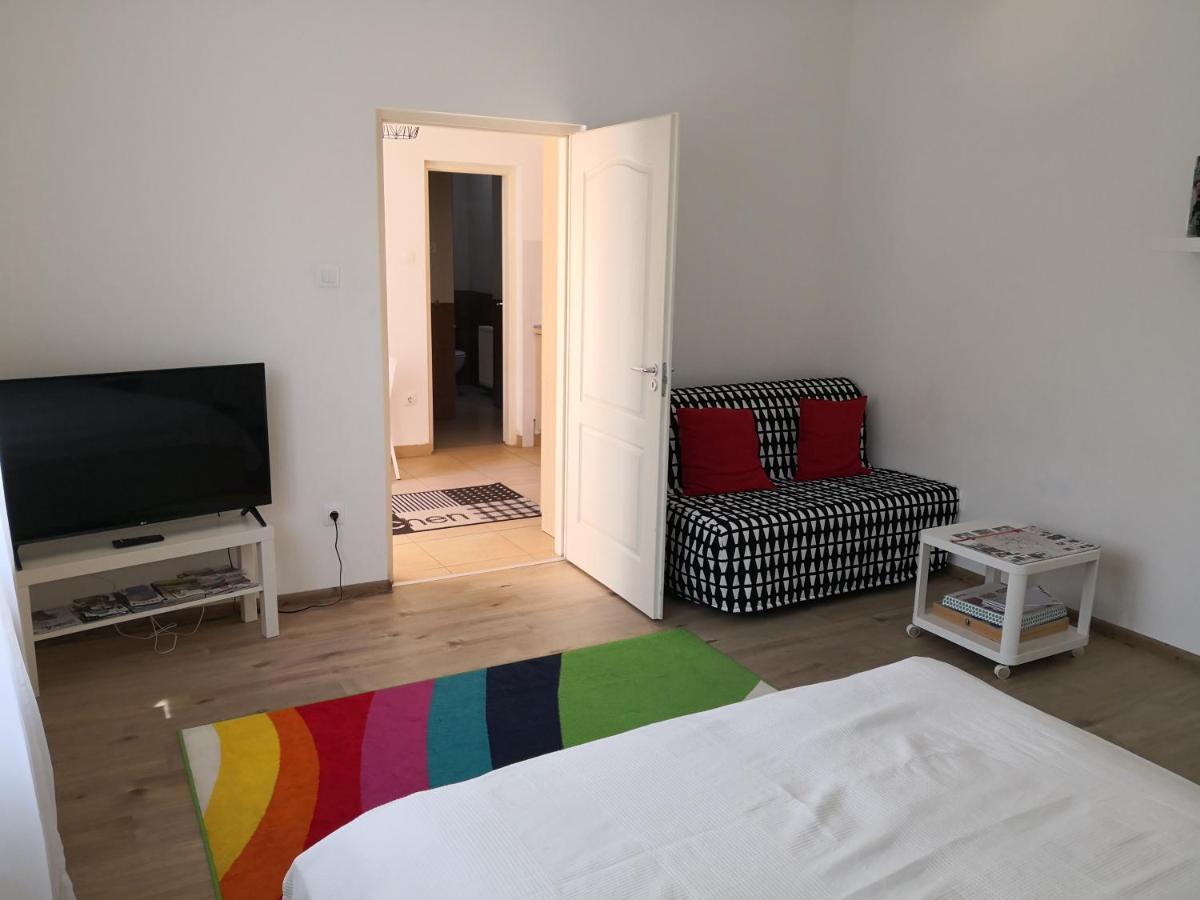 Green Garden Apartman Apartment บูดาเปสต์ ภายนอก รูปภาพ